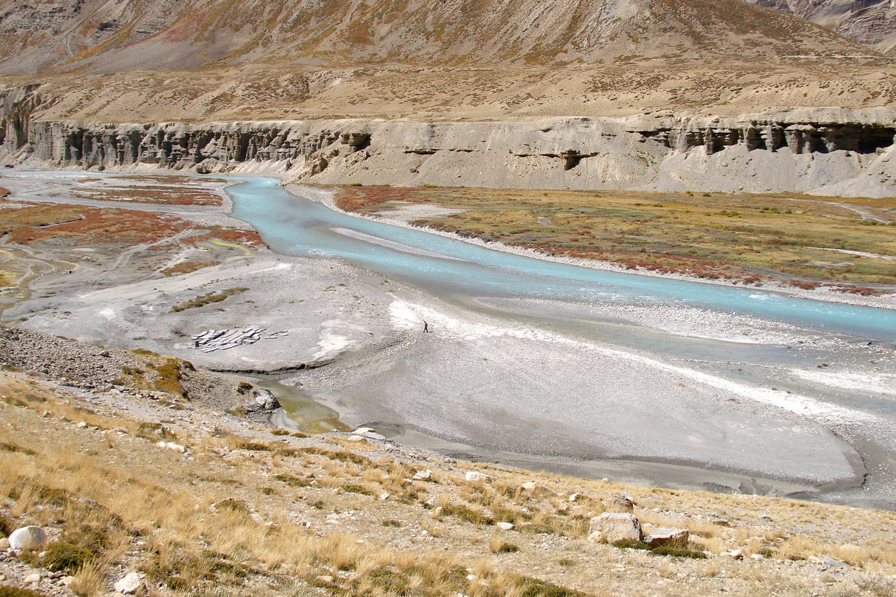 10 Road Trip Routes Travelers Regret Taking Alone