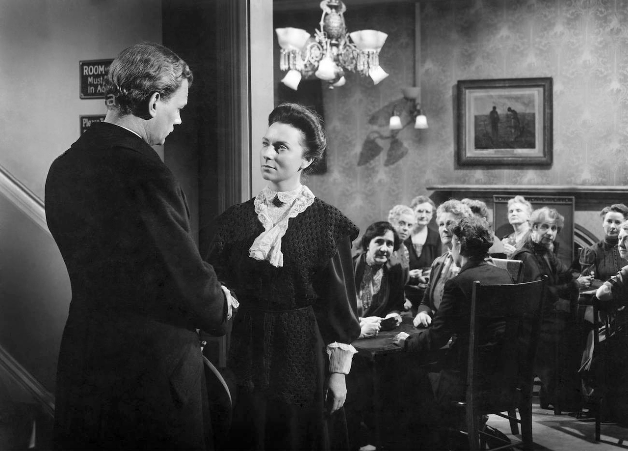 15 actors and actresses whose hidden identities reveal old Hollywood’s hard truth