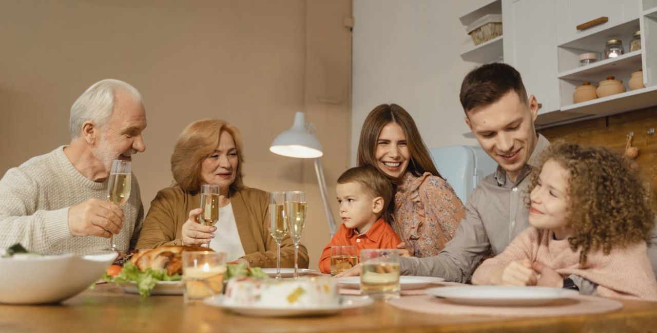 10 Intergenerational Hobby Experiences Booming Now but Planning Mistakes Cause Friction