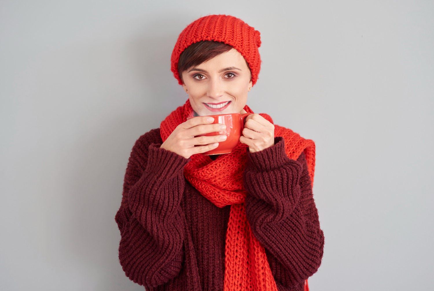 Thick Cable Knit Scarves for the Rainy Day Intellectual Look