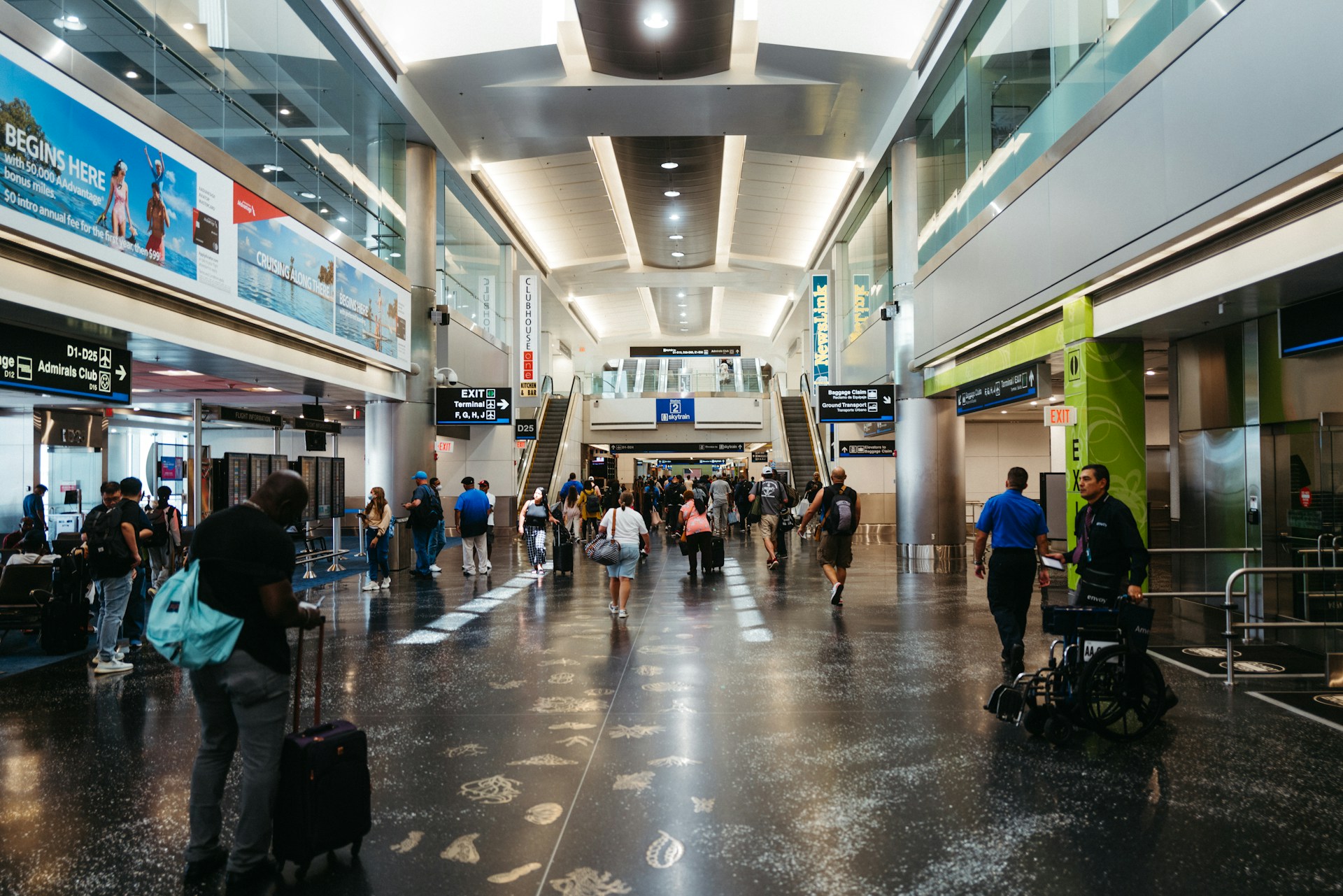 Miami International Airport: Heat, Crowds, and International Traffic