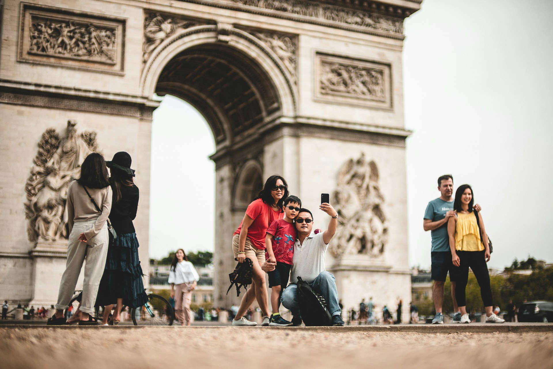 Oversharing on Social Media in Real Time