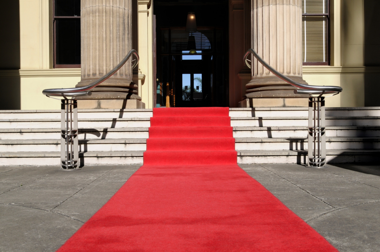 Grand Entrances That Feel Intentional