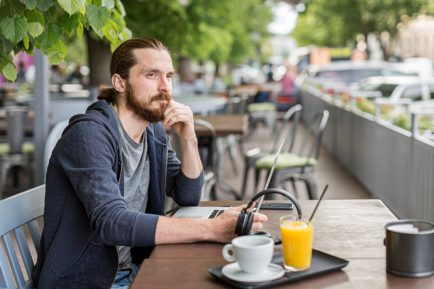 Dining Alone By Choice Versus By Circumstance