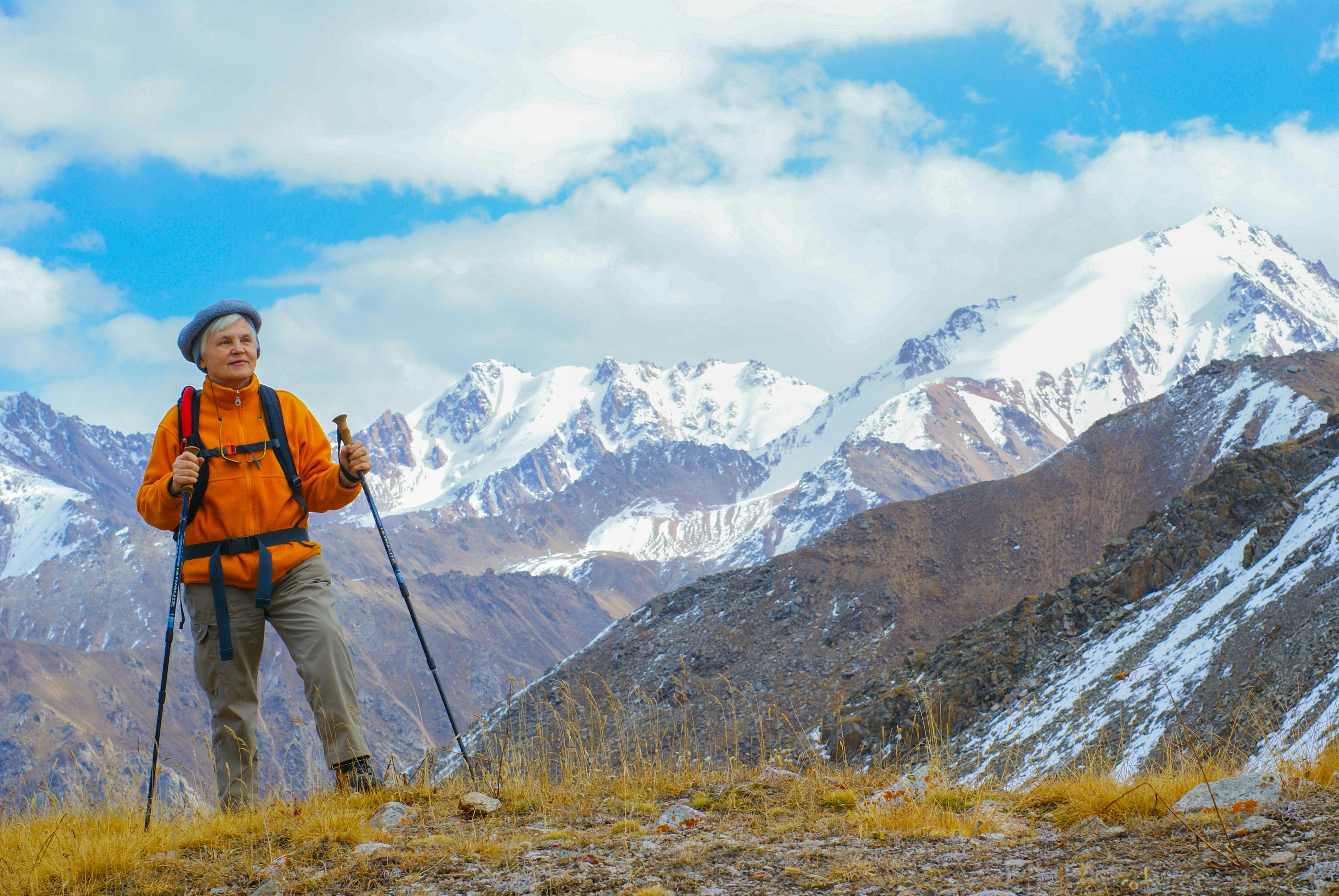 Khaki Adventure Pieces Women Over 50 Style Well but Fit Failure Shows