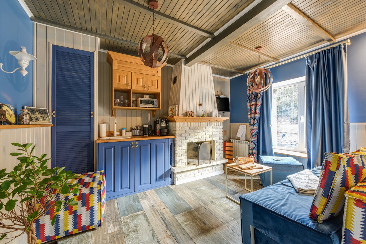 11 Cool Blue Tones Transform Outfits and Homes but the Downside Is Flatness