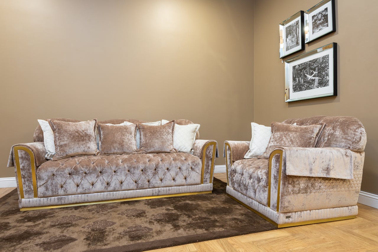  Velvet Drapes That Frame the Room