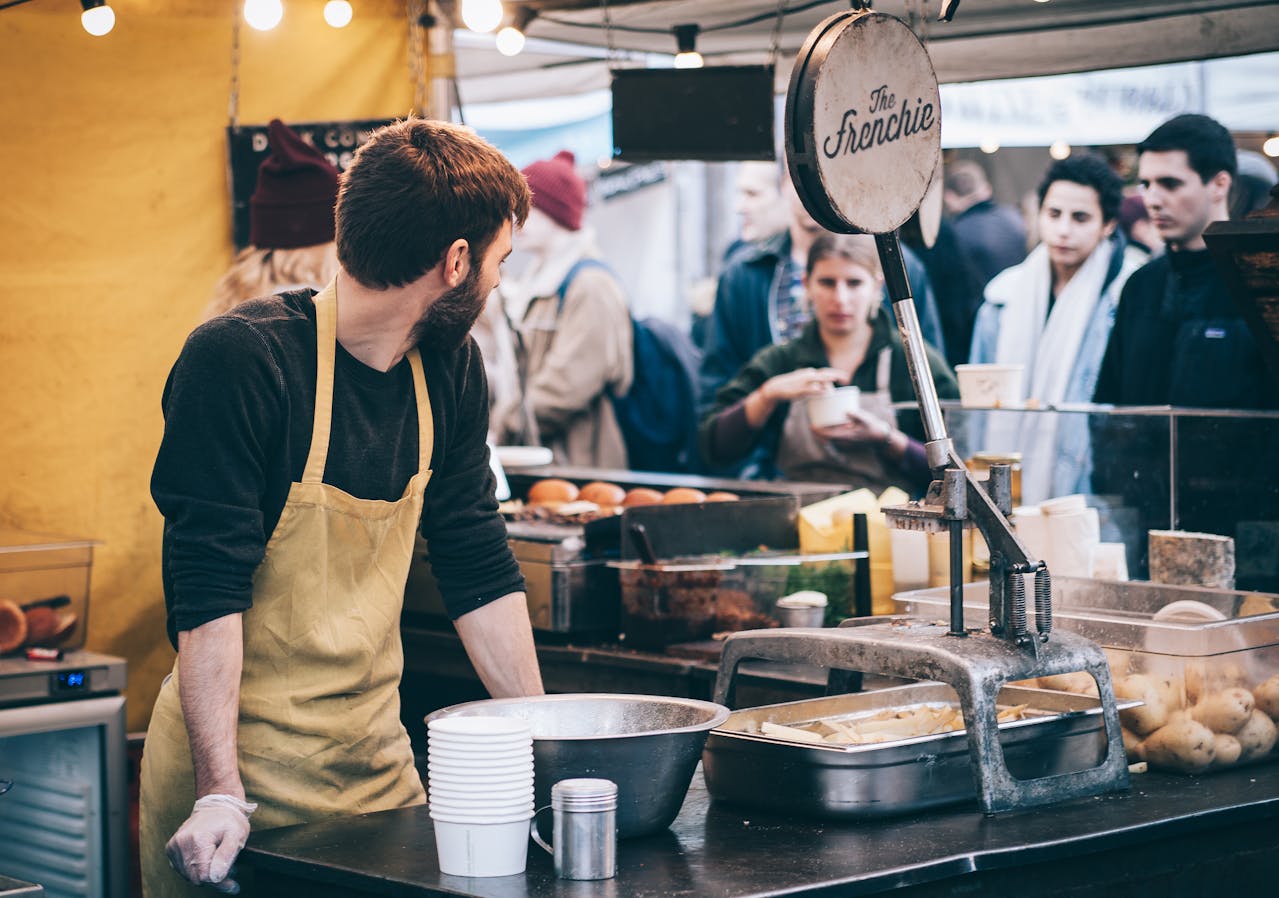  Queue Culture - Waiting for the Trending Stall
