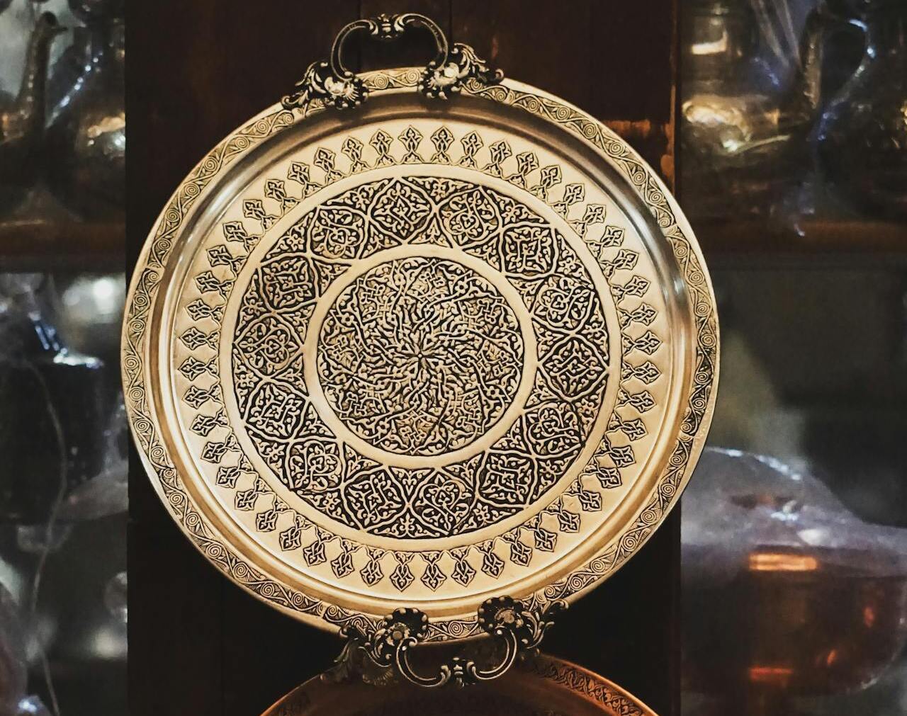 Trays That Only Shine