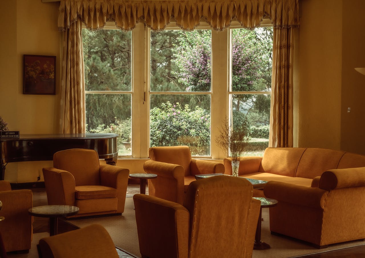 13 1990s TV Lounge Habits Making a Cozy Comeback but Family Backlash Grows