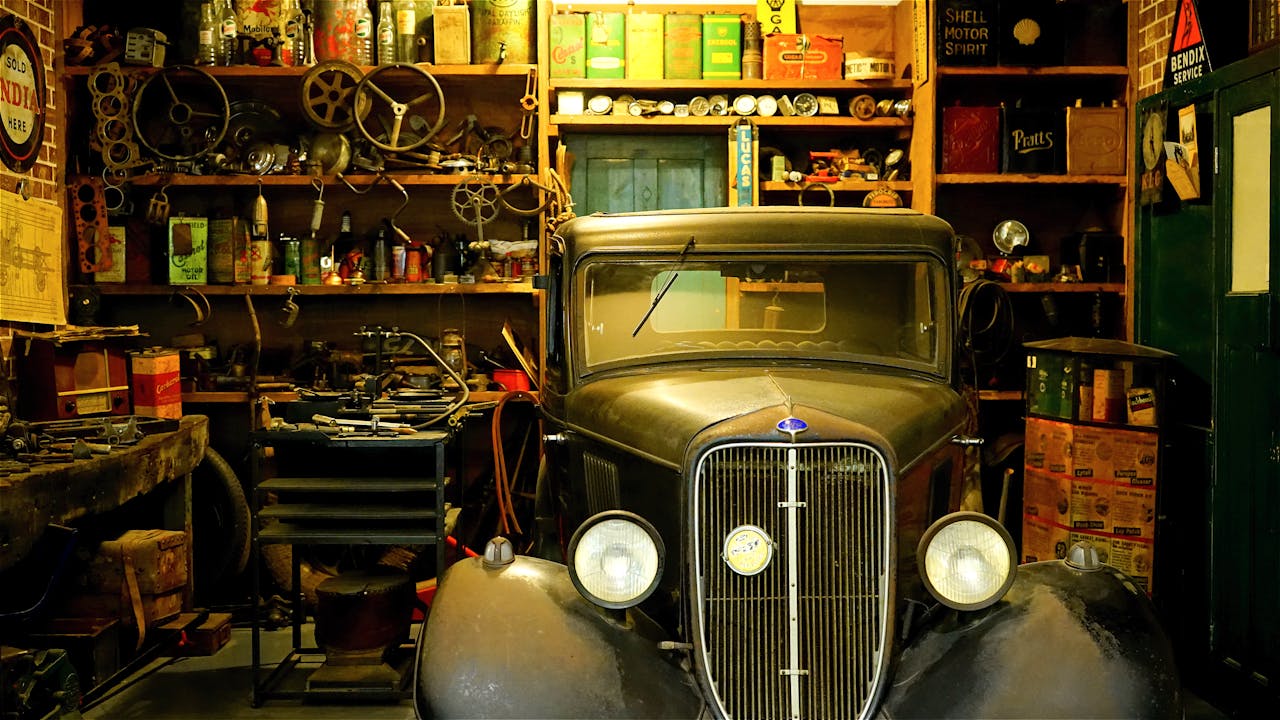 9 Vintage Garage Tools People Buy for Vibes (and the Rust Problems Nobody Films)