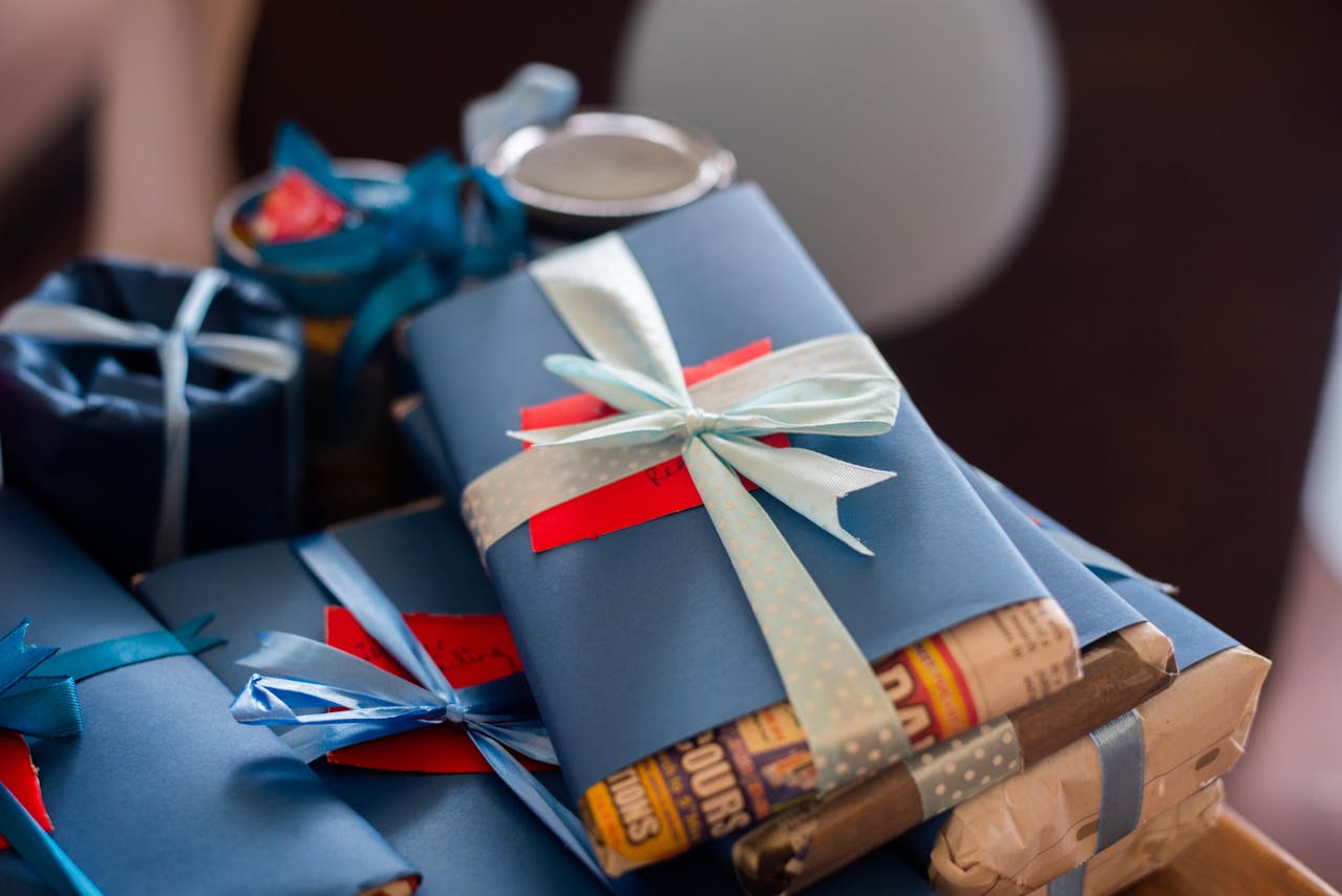 Buying for Others Without Understanding Their Taste
