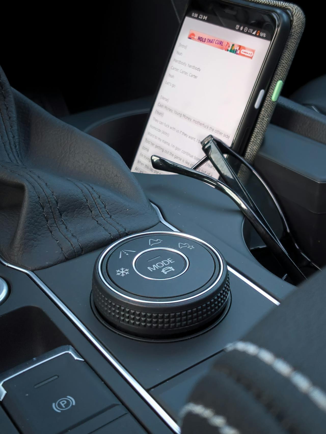 Road condition or traction indicator