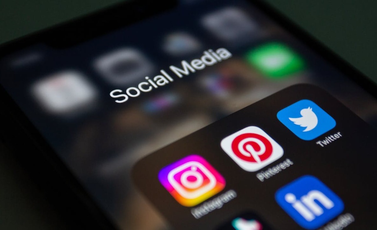 The Role of Public Figures