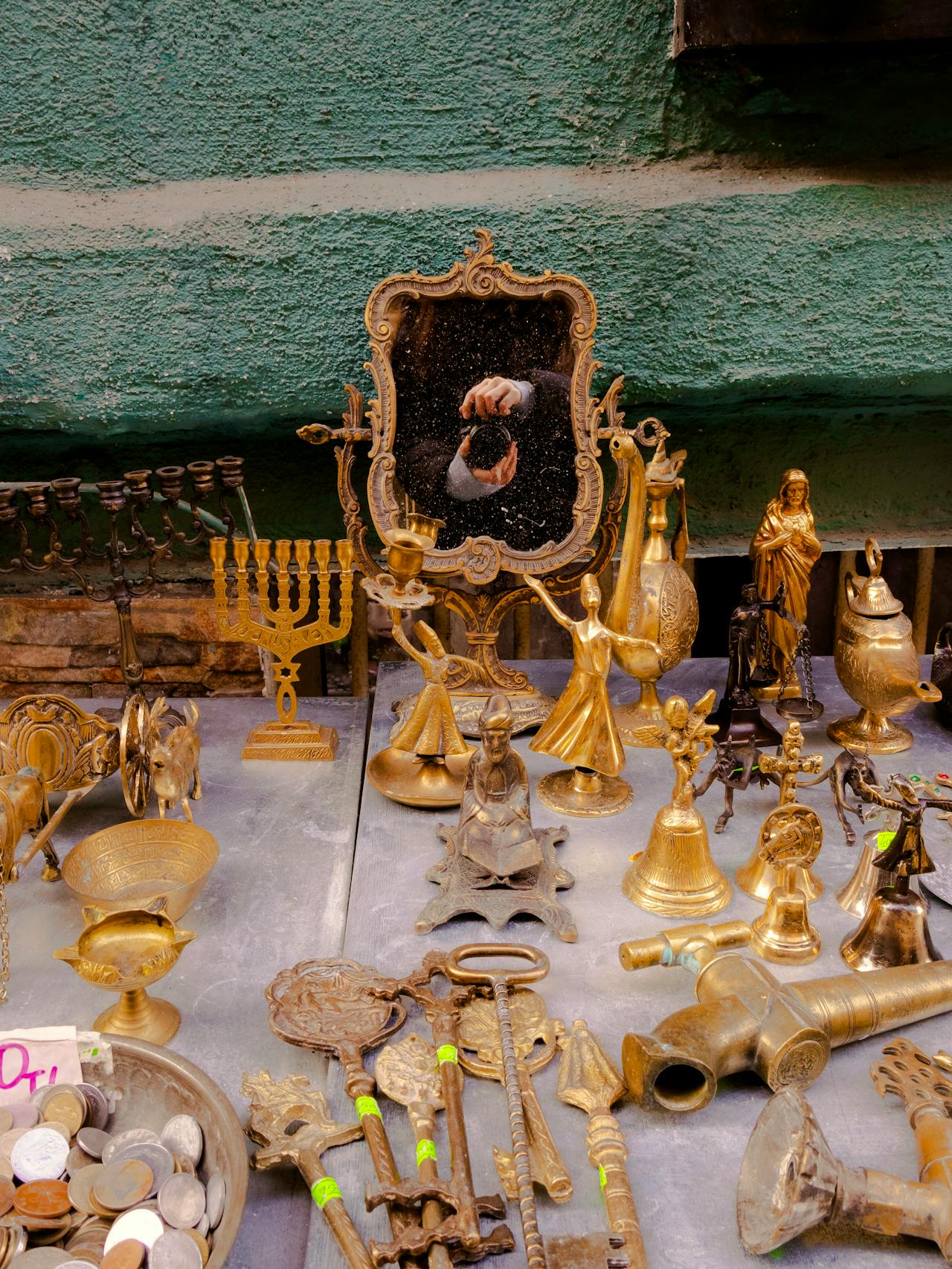 Small Sculptures Without Character