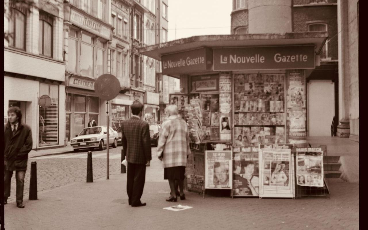 Local Community News and Newsstands