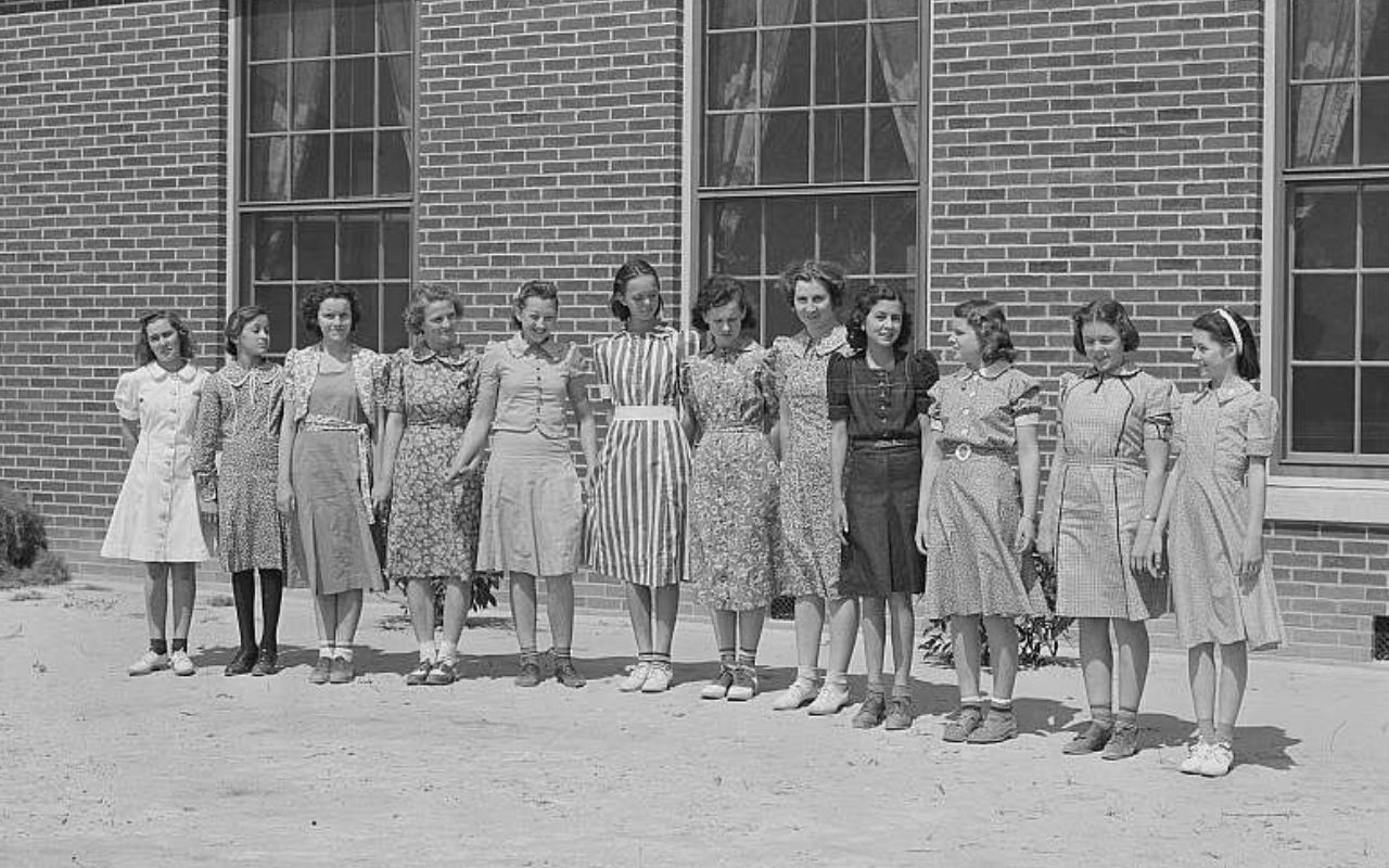 8 Clothing Items Banned in Some U.S. Schools During the 1960s