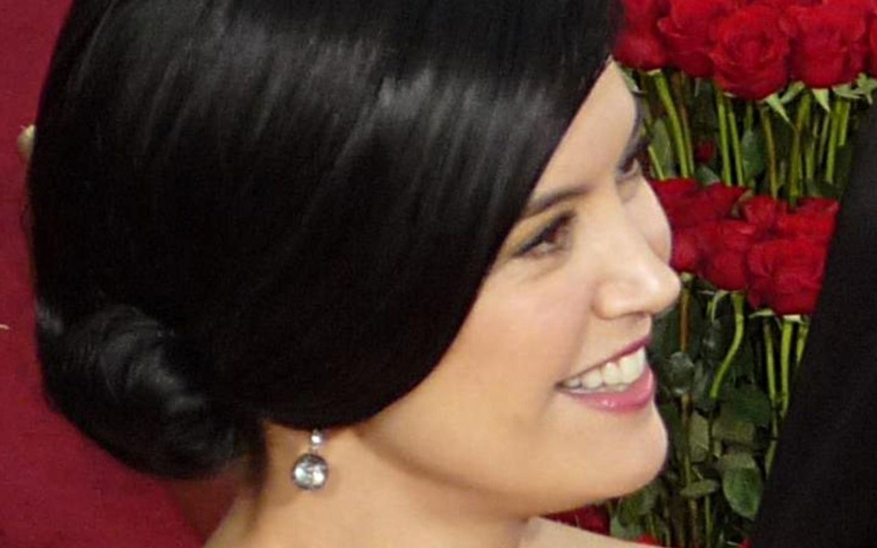 Phoebe Cates Prioritized Family and Privacy