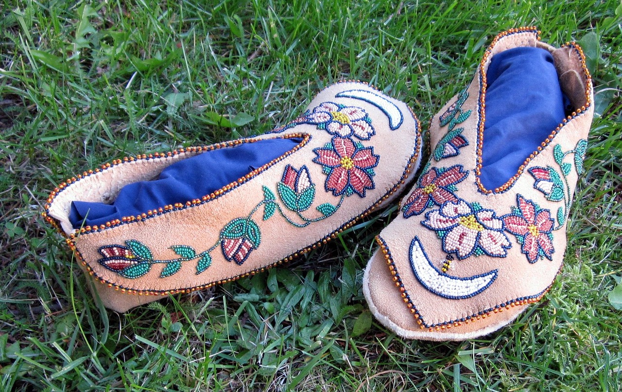  Moccasins
