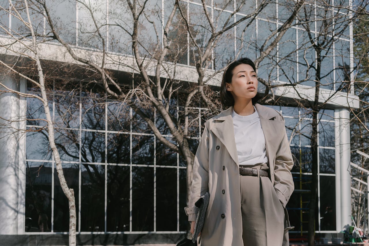 The Wrinkled Tee Ruining an Otherwise Sharp Blazer