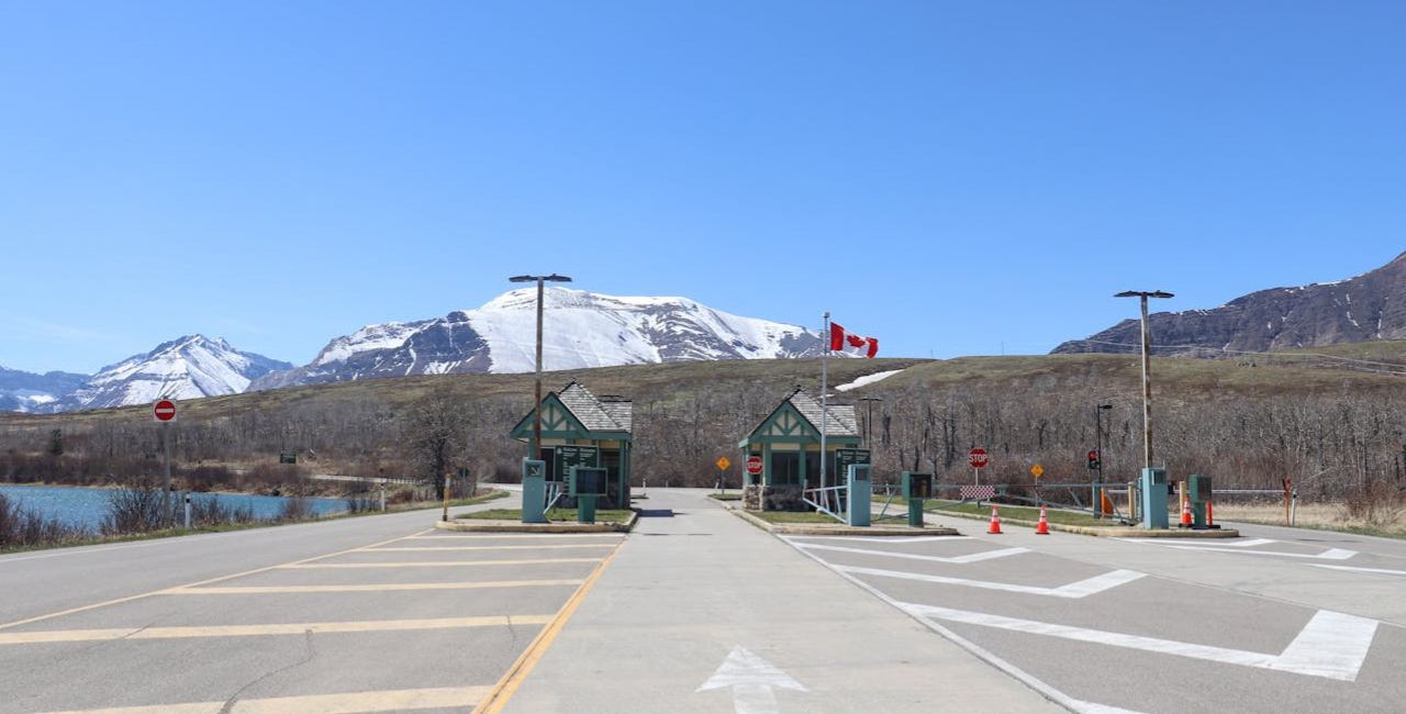 Border Officials Warn Crossing Into Canada Is Getting Harder for Americans for 9 Reasons