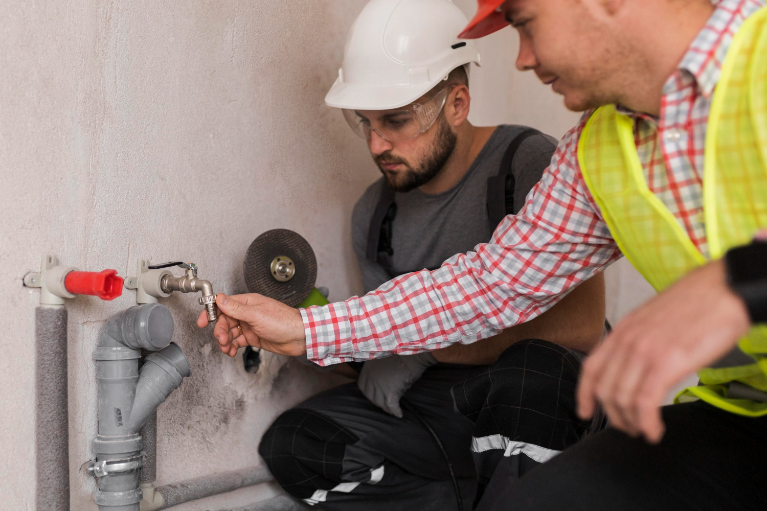 Seasonal Habits That Keep Your Plumbing Safe