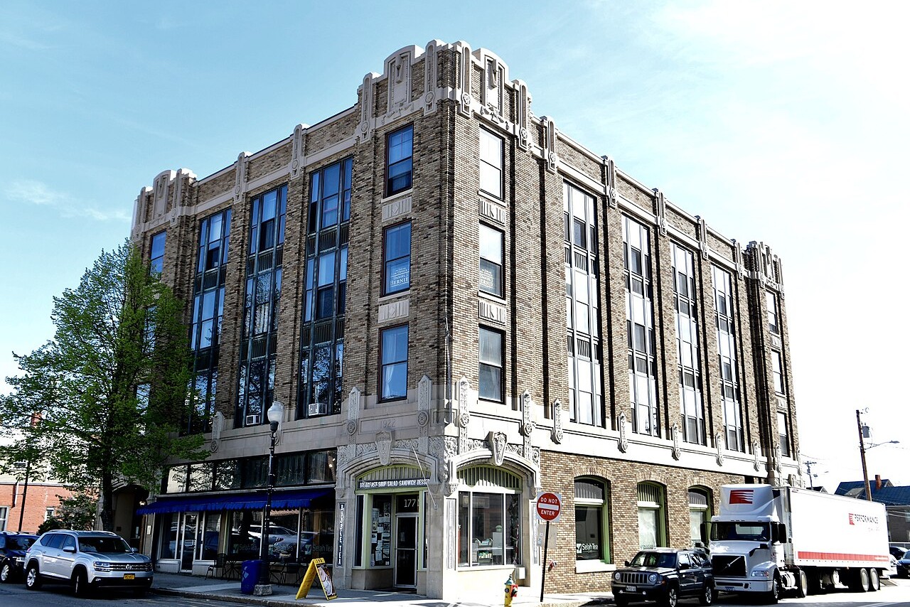 Maine: Natural Barriers and Quietly Low Fallout