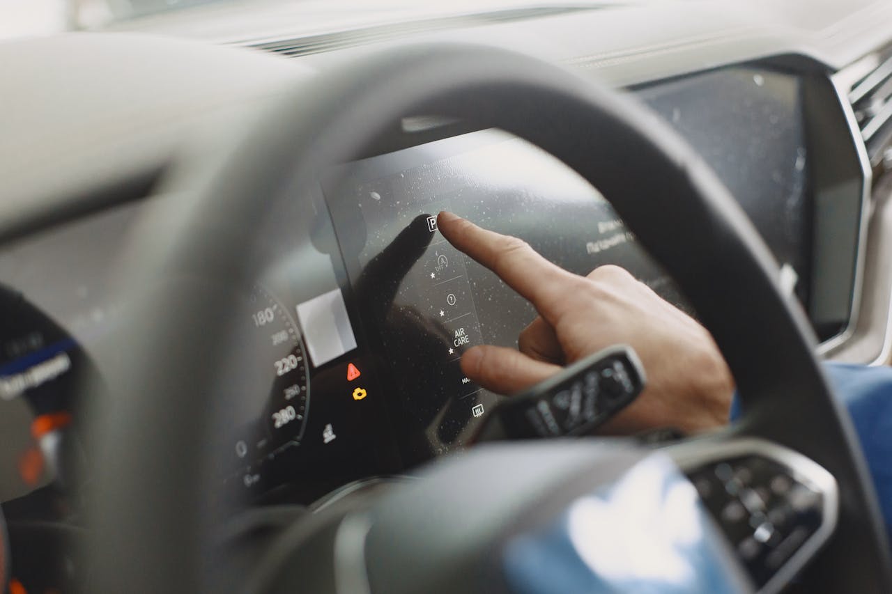 voice assistent car