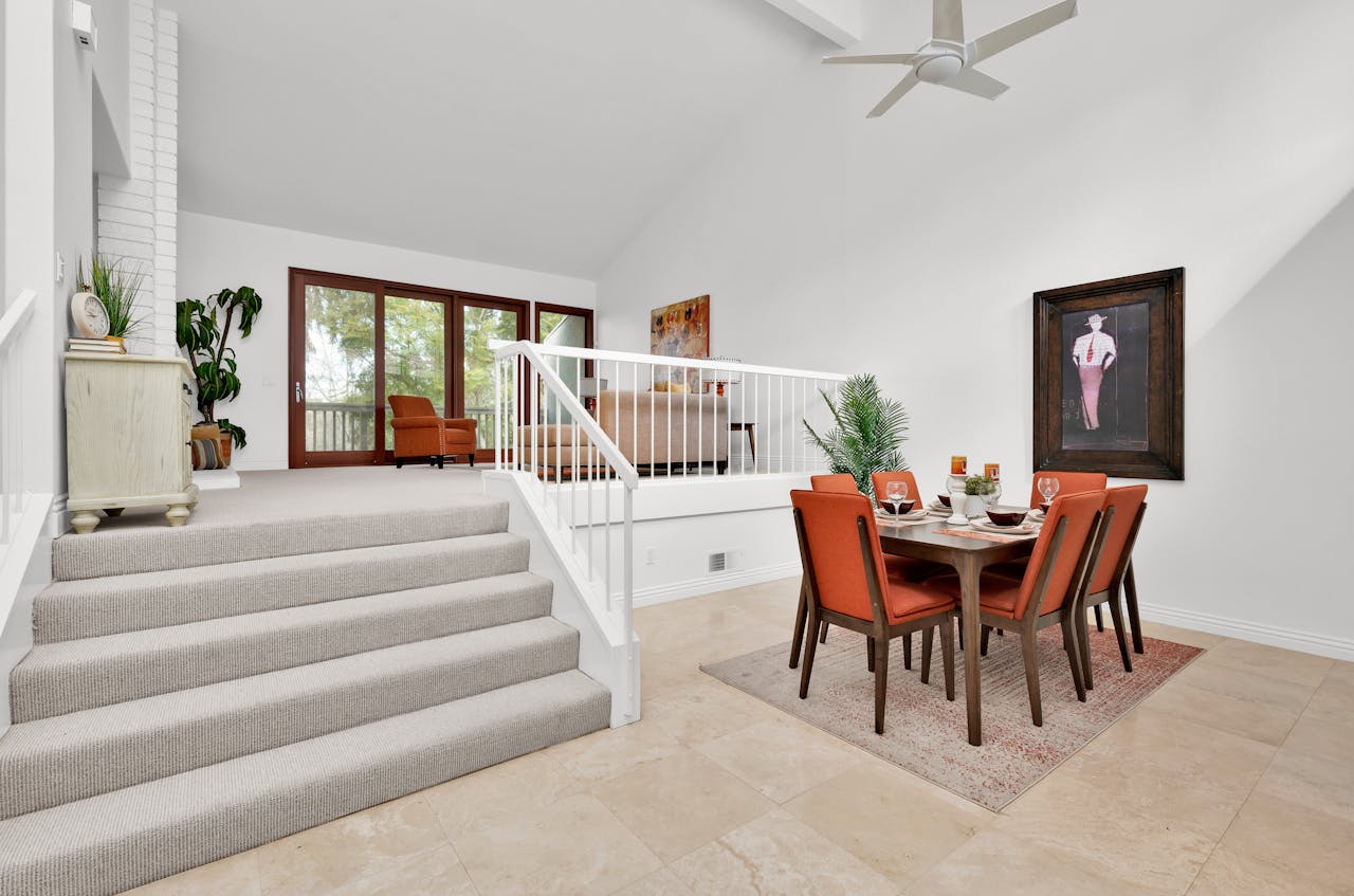 Split-Level Layouts That Break the Main Living Zone